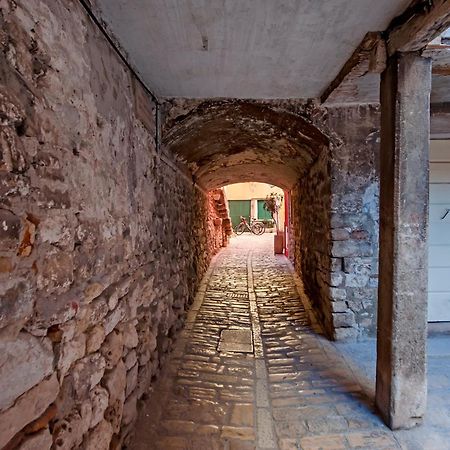 Guest House Sotto I Volti Centro Storico Rovinj Kültér fotó