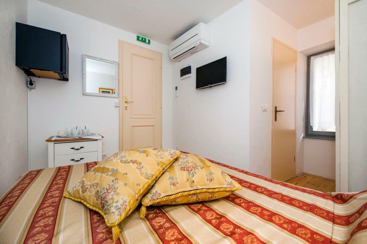 Guest House Sotto I Volti Centro Storico Rovinj Kültér fotó